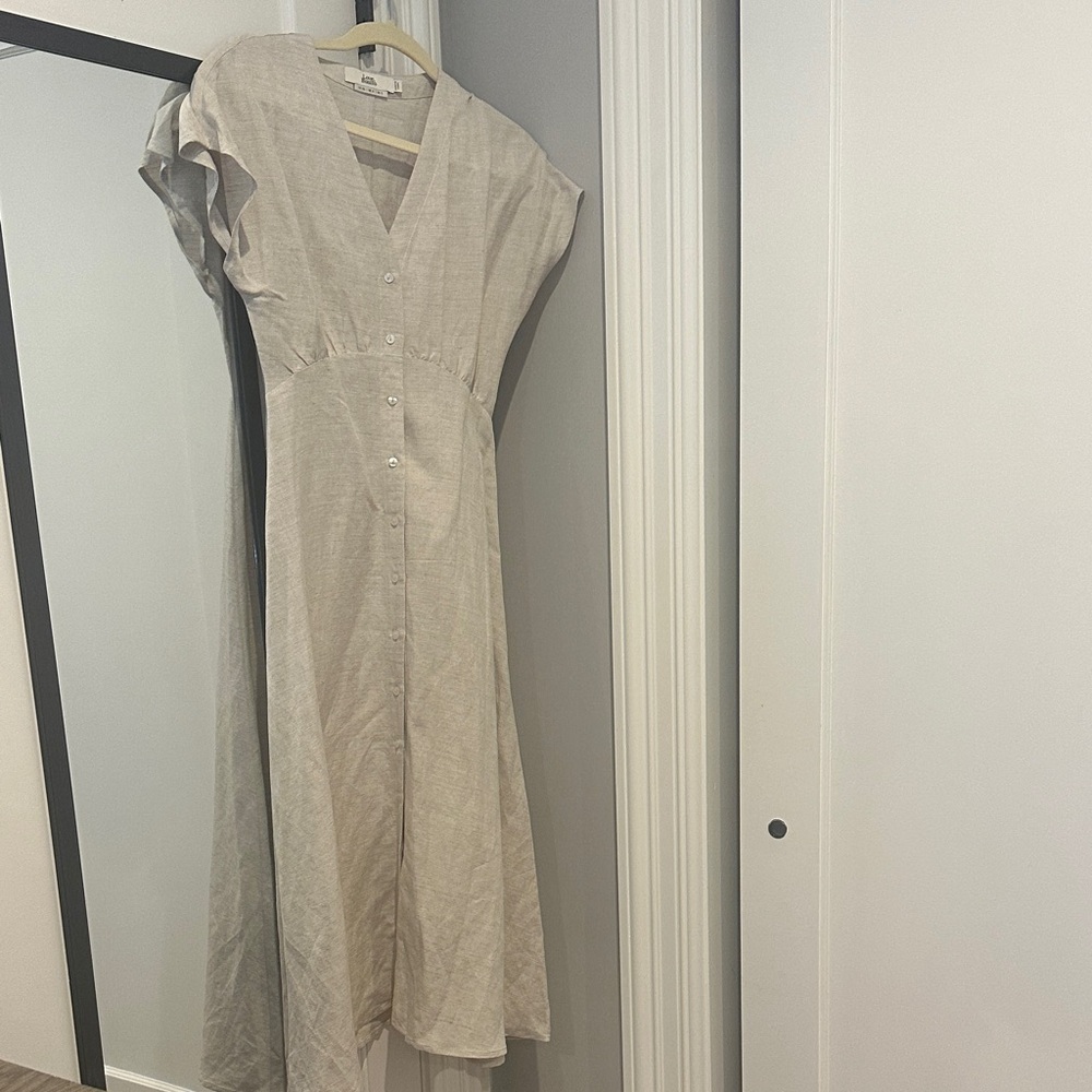 Elegant linen Button-Down Dress